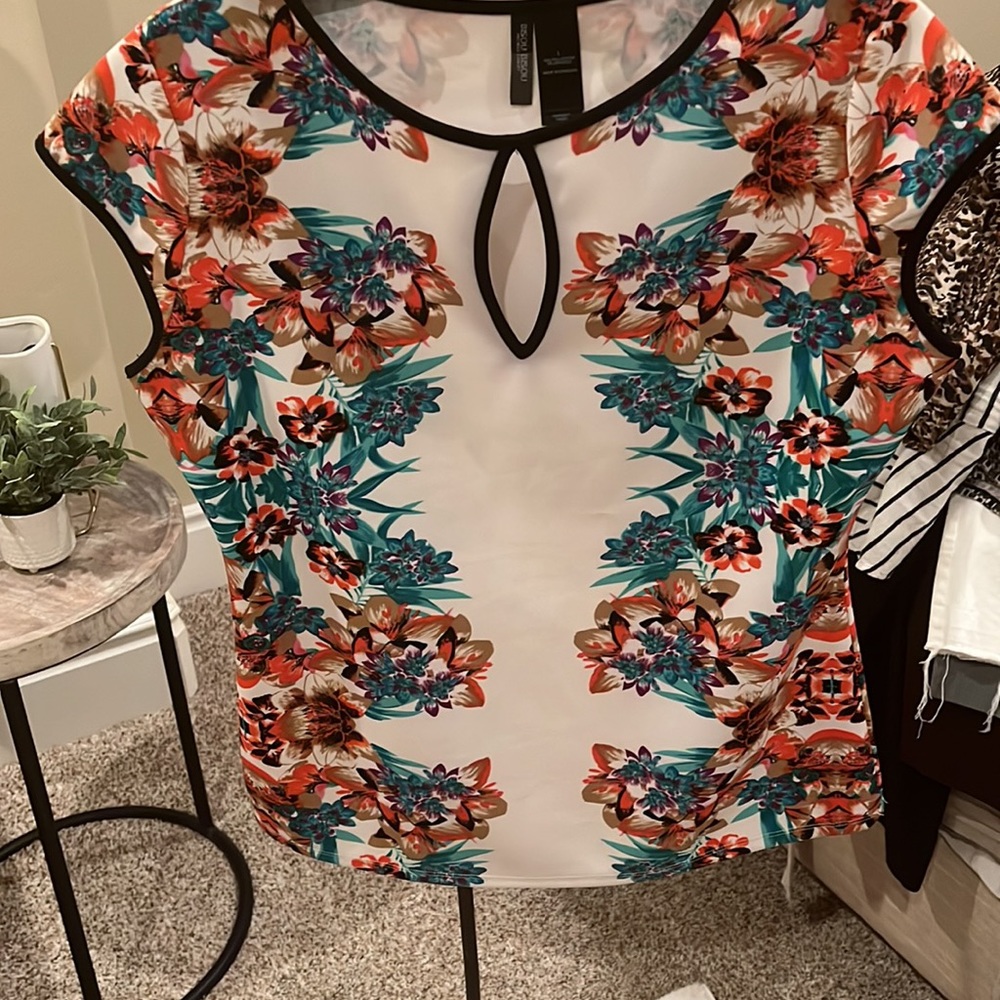 Shirt - Picture 2 of 3